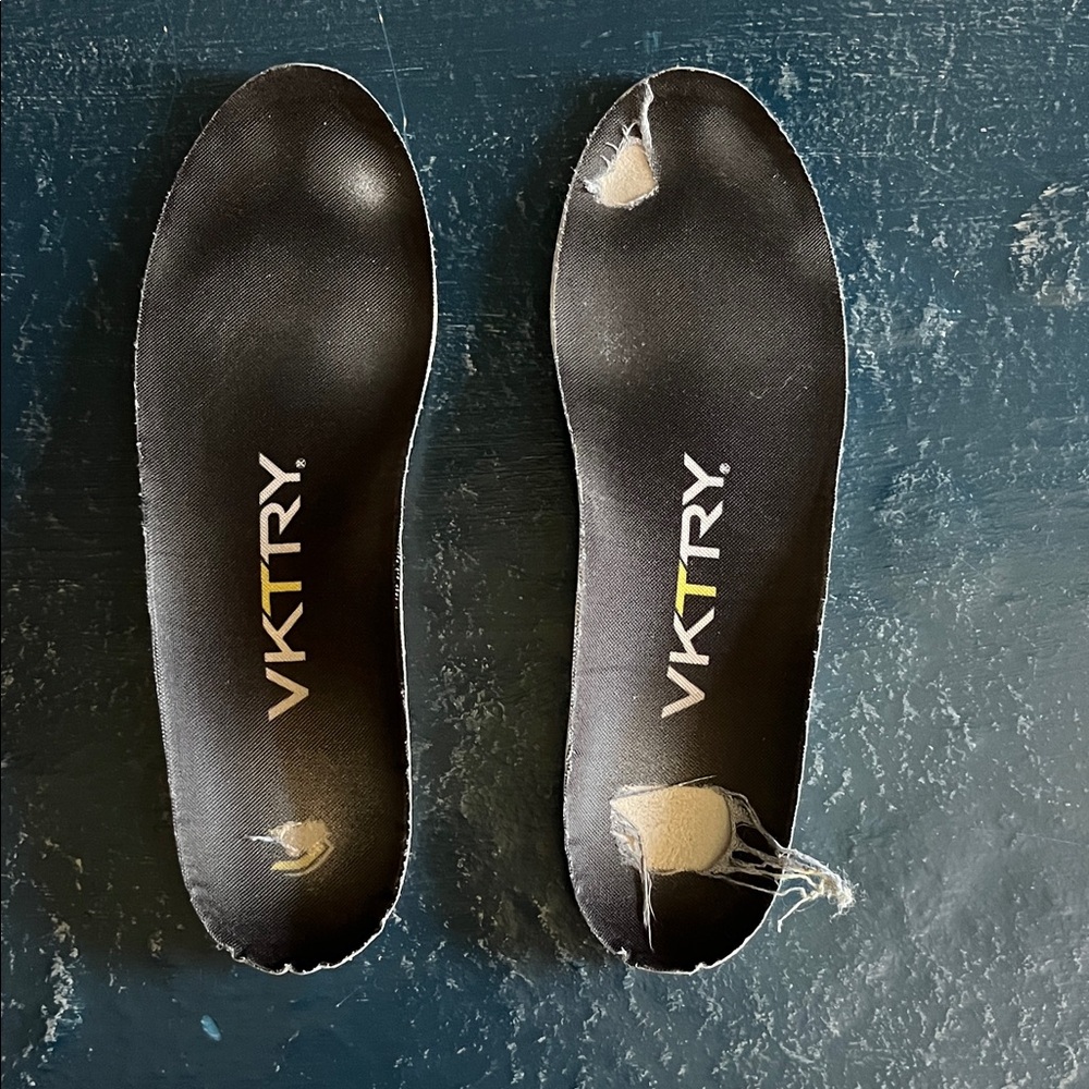 VKTRY Black Insoles